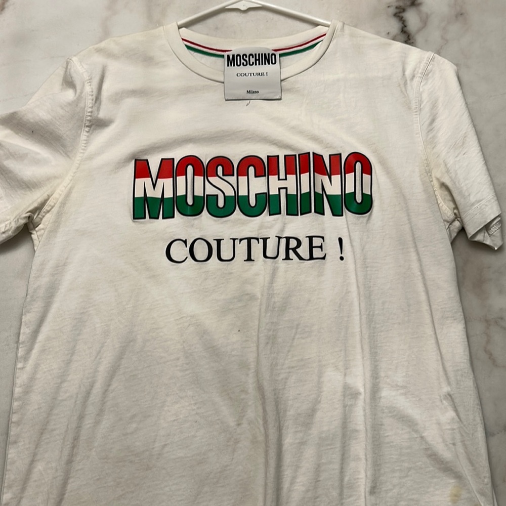 Moschino green red white tee shirt